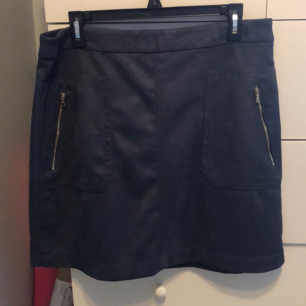 LOFT skirt.